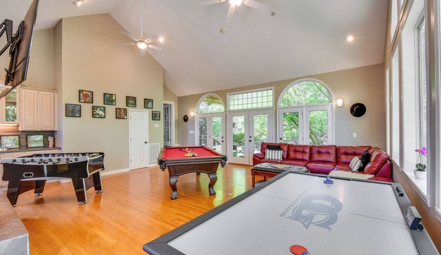 Clemson Game Day Villa Near Campus & Lakes
