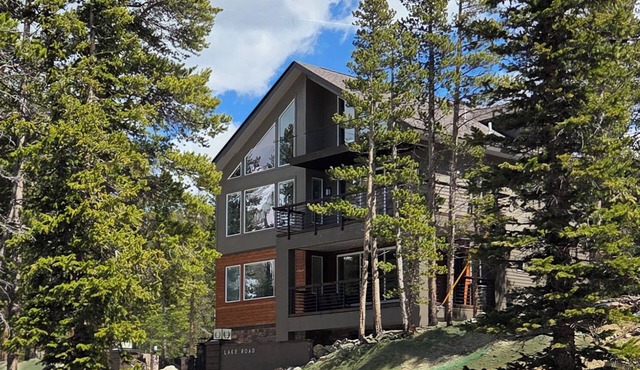 Colorado Mountain Retreat - A peaceful Lake View Cabin with Amazing Views!