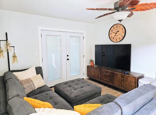 Comfort Location Reasonable Price 2 blocks 2 the beach