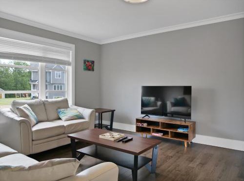 Comfortable 3BR Getaway in Riverview