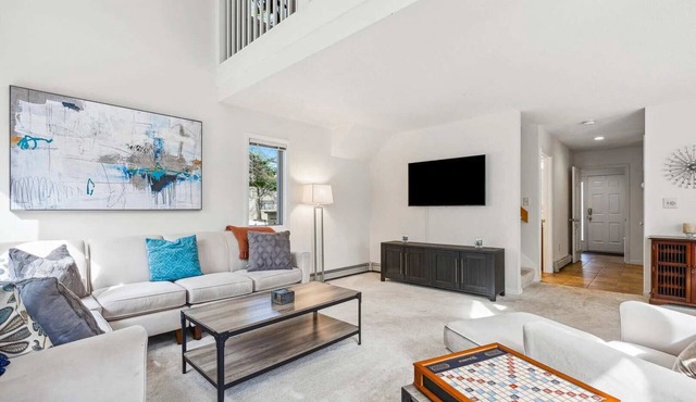 Condo with Kayak & BBQ, Newton Village