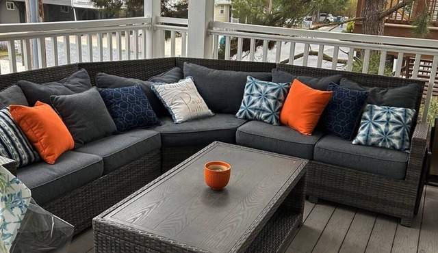 Cozy Beach Condo 3rd House From Ocean!