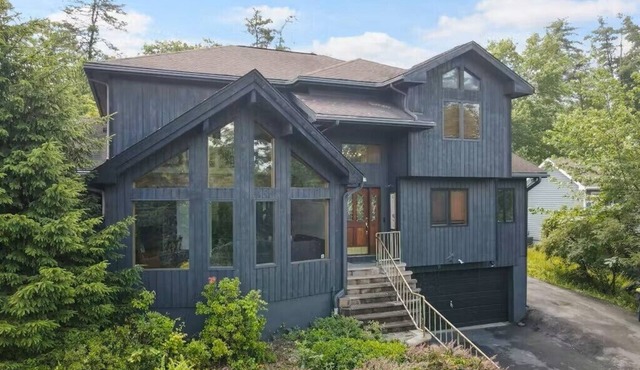 Cozy Blue Mountains Cabin W Hot TUB