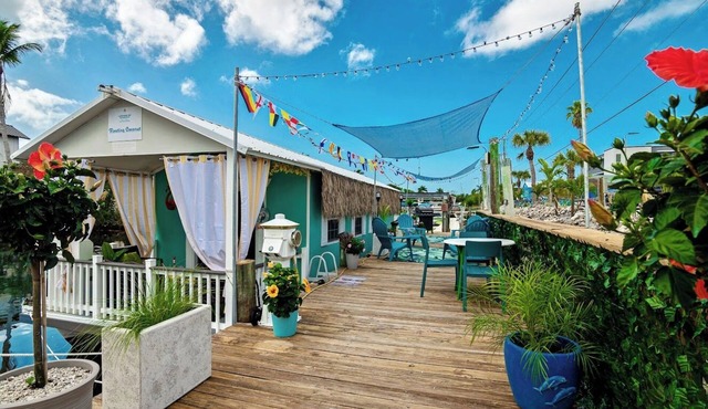 Cozy Boathouse in Fort Myers Beach