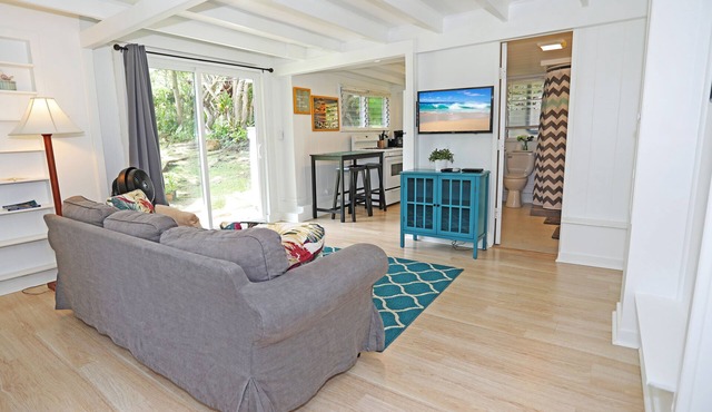 Cozy Kaaawa Studio with Mountain Views - 30 Day Min