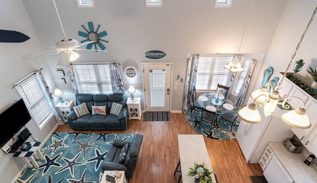 DISCOUNTED: SOME AUGUST WEEKS*SPACIOUS 4 BDM, CLOSE TO OCEAN, LINENS 🌊