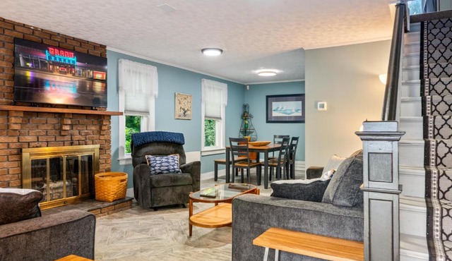 Downeast Epicenter Acadia - Golf - Sunrise Trail & Trailer-ready parking!