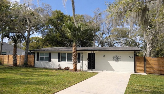 -Downtown Clermont Duplex Near Waterfront Park-Unit B & C-