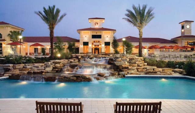 Enjoy Orlando Family Getaway in 2BD condo with lots of onsite activities