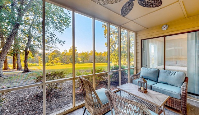 Ev's Escape: Sunroom, dog-friendly
