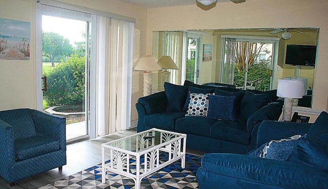 Family Golf Course View Condo 101M