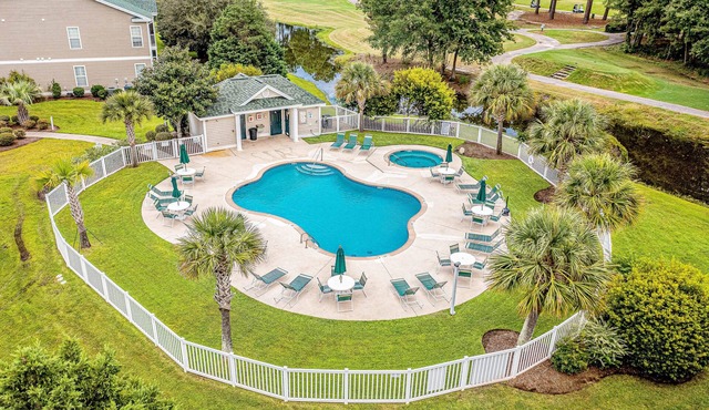 Family Tides- Sandpiper Bay: Shared pool