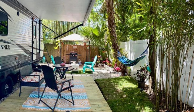 Garden Paradise RV Camper near Clearwater Beaches