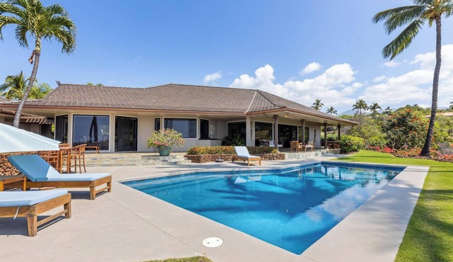 Gorgeous private home with spectacular ocean views & private pool at Kohala Ranch