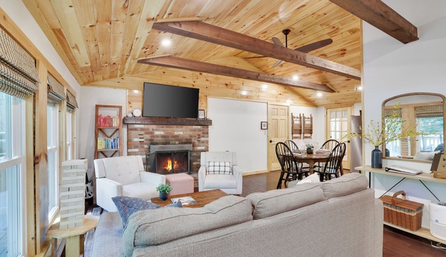Guests Say It Best—Read Our 5-Star Reviews! Golf Cart for Rent, Kayaks, Pools