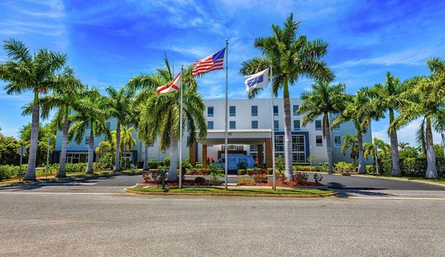 Hampton Inn & Suites Sarasota/Bradenton - Airport
