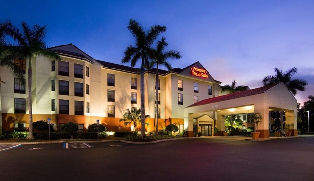 Hampton Inn & Suites Fort Myers Beach/Sanibel Gateway