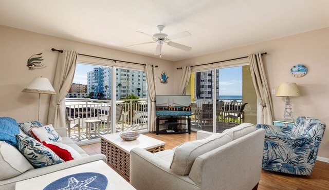 Heated Pool/Spa - Beachside! , Sleeps 10, Balcony 101