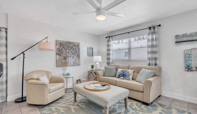 High speed Internet, Downtown, Beach Items & MORE