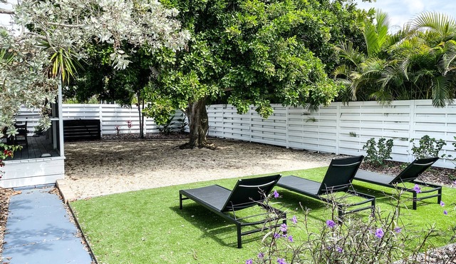 Historic Home with Hot Tub, Steps from Lido Beach - Ringling Cottage