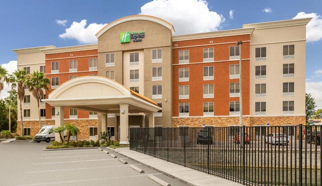 Holiday Inn Express Hotel & Suites Largo-Clearwater by IHG
