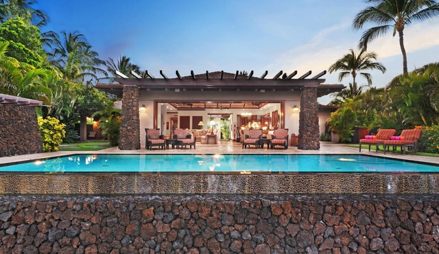 House of the Turtle (CR 18) at Champion Ridge: Pool, Spa, AC & Stunning Views