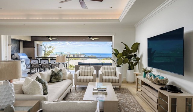 I.P.M PRESENTS: HOOLEI 69-2: GREAT LOCATION + STUNNING NEW REMODEL! WOW!