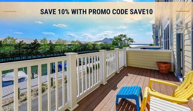 Island Edge-Sunset Island Waterfront 4 Bedroom Townhome with Many Amenities!