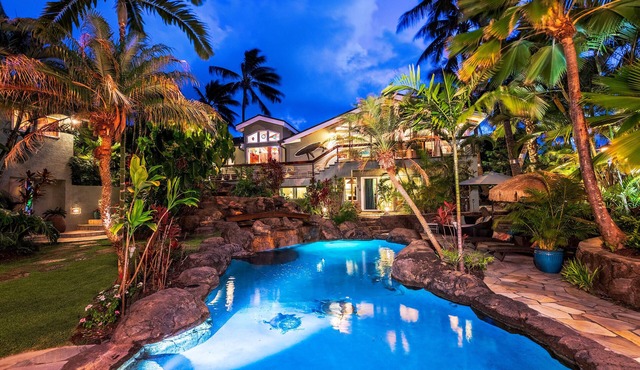 Kailua Luxury Estate: Licensed Rental #1990/NUC-1787
