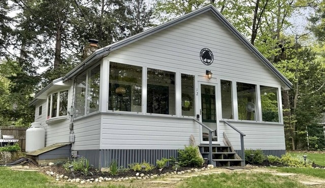 KENDALLS COTTAGE AT SEBAGO LAKE