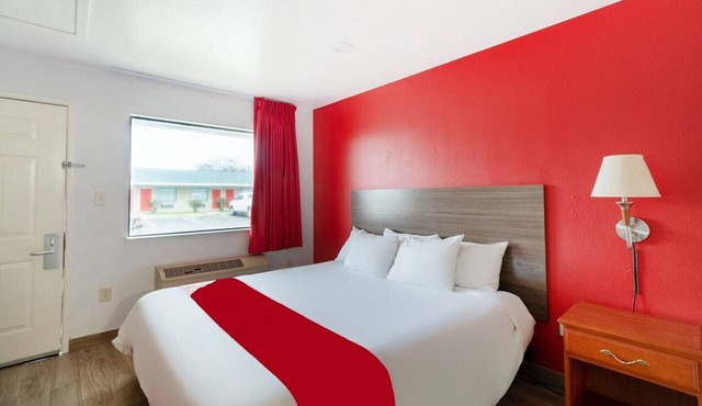 King Bed | Non Smoking