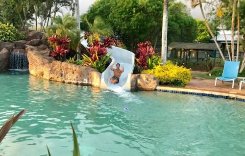 KP85-Ground Floor-AC-Beach-Garden-Gym-Pool