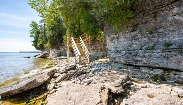 Lake Michigan Cabin · Private Shoreline
