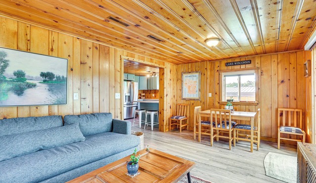Lake WI Escape! Explore, Boat, Swim & Hike