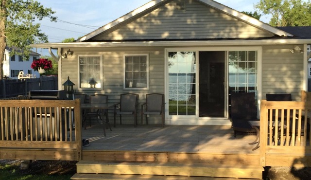 Lakefront Three Bedroom Cottage