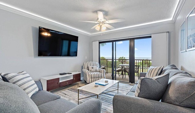 Land`s End 11-206: Newly Remodeled 2BD/2BA