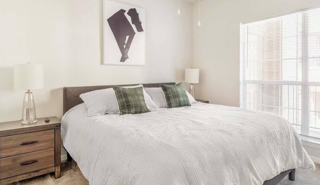 Landing | Amazing 2BD, Pool, Game Room