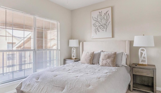 Landing | Incredible 2BD, Gym, Game Room