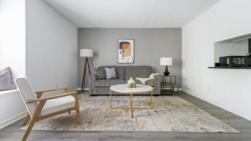 Landing Stylish 1BD Clubhouse Gym