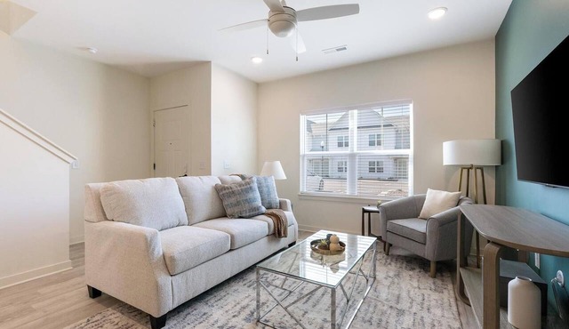 Landing | Stylish 2BD, Yoga Studio, Gym