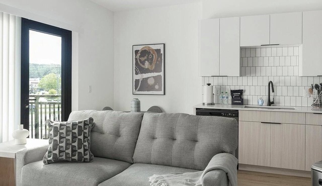 Landing | Stylish Studio, Game Room, Courtyard
