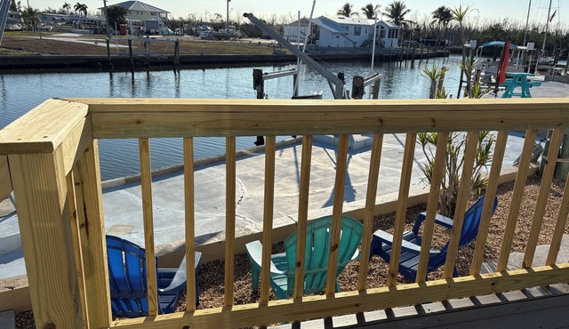 Lazy Dolphin Retreat