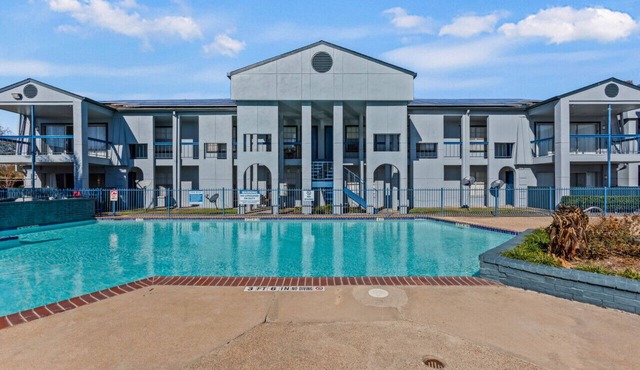 Longer term option · 1 Bed by Clear Lake, NASA & Kemah