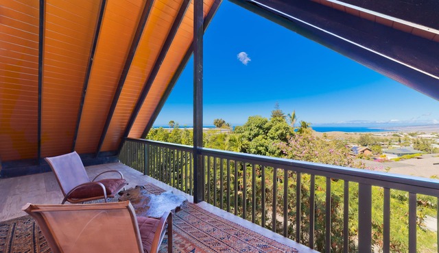 Lua Hoana - Large Ocean View Home with Hot Tub