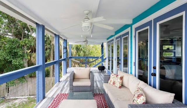 Luxurious Key West style beach chalet