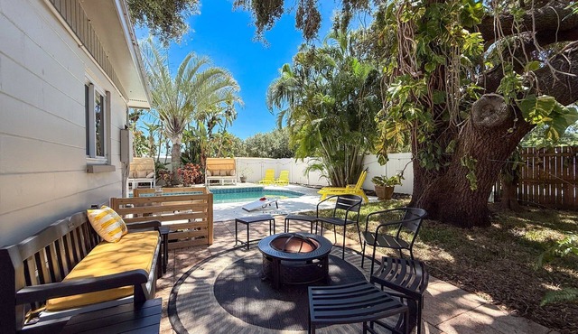 Modern 3BR Retreat with Pool & Fire Pit