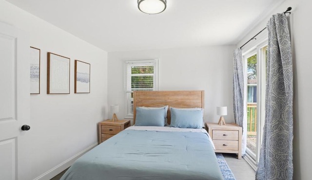 Modern Touisset Escape 3BR with Enclosed Porch