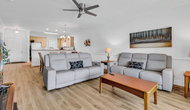 Myrtlewood 2BR 4 beds/2full BA condo in the heart of Myrtle Beach