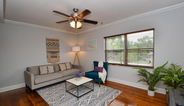 New Huge Green Garden 1BR