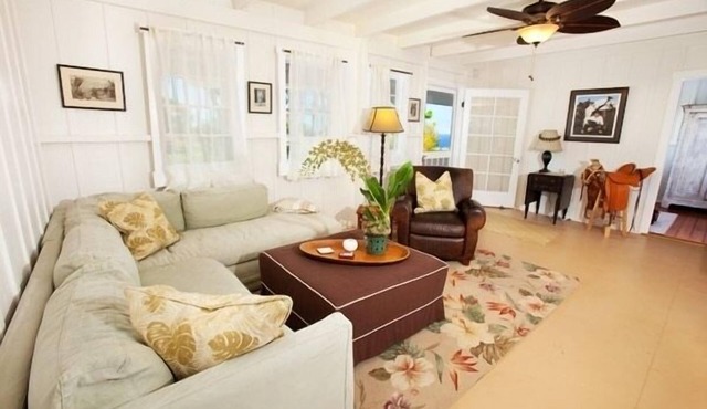 Ocean Views, Private Hot Tub, Swimming Pool Access, Historic Cottage